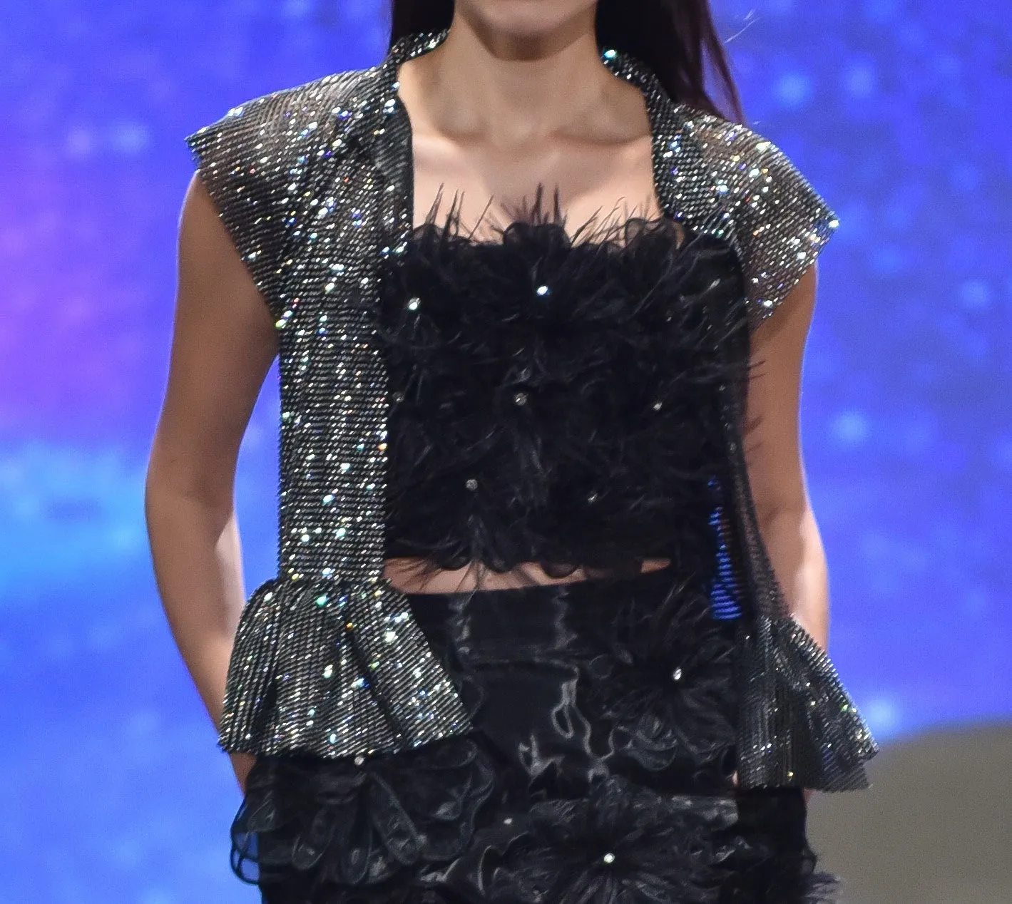 LOOK 27