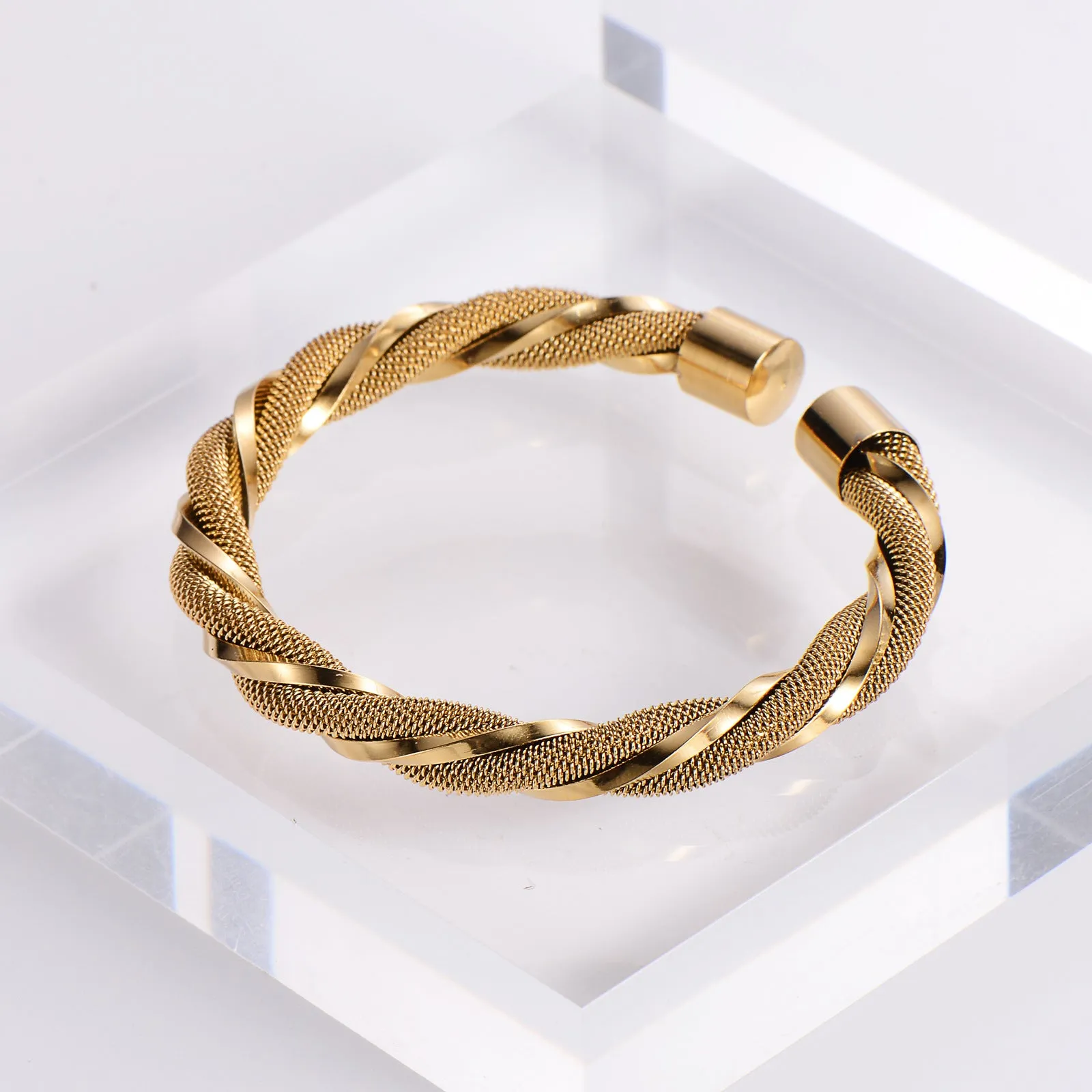Luxurious Twisted Stainless Steel Electroplating Bangles