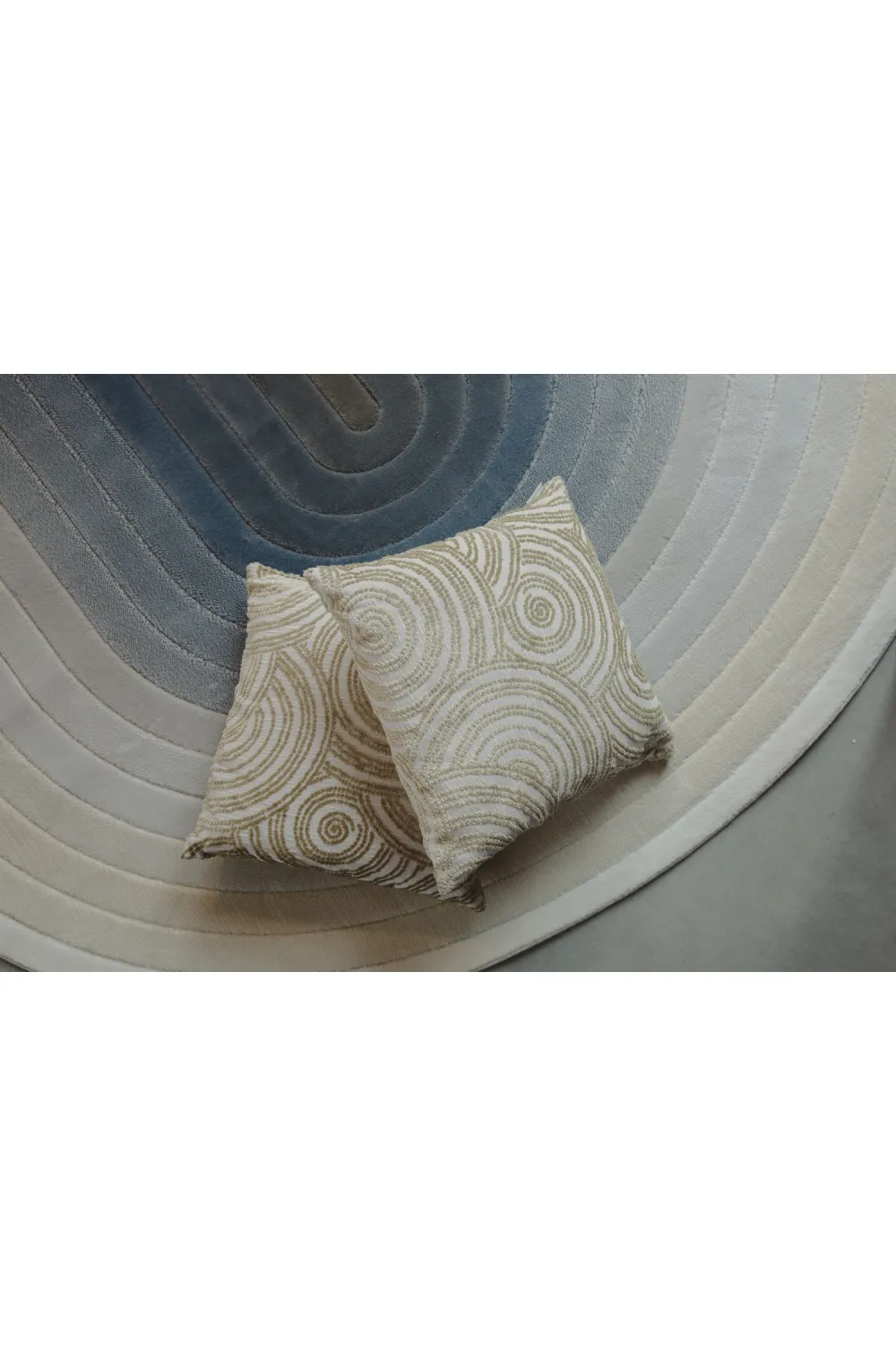 Spiral Print Throw Pillows (2) | Zuiver Rings