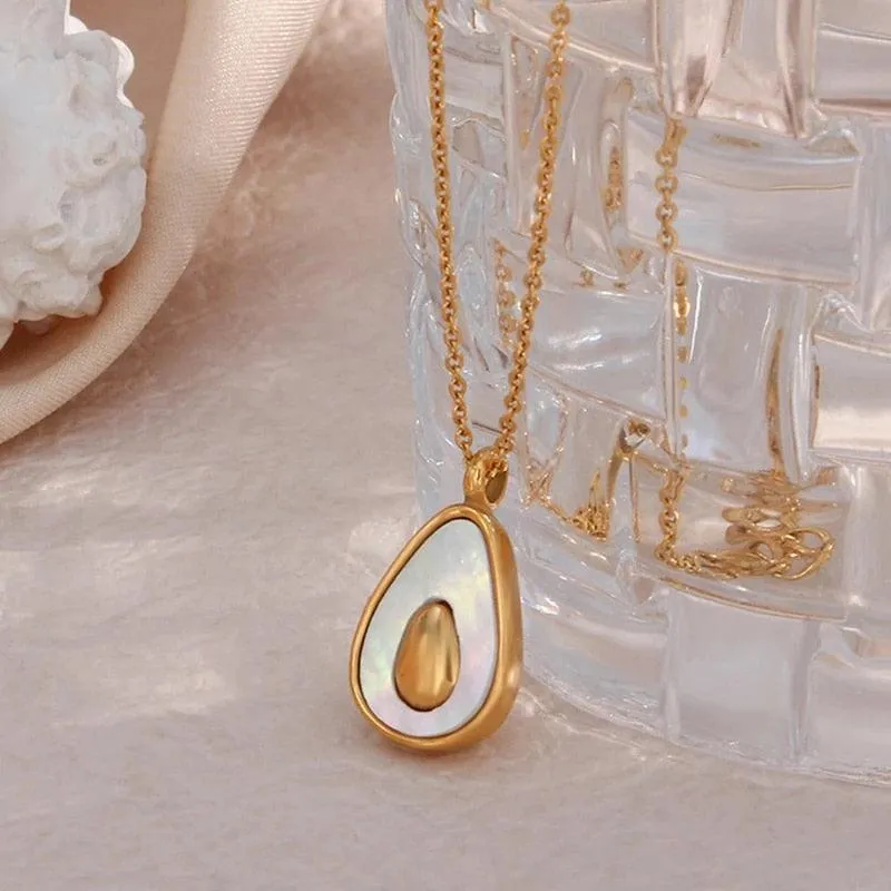 Vintage Water Drop Pendant Necklace
